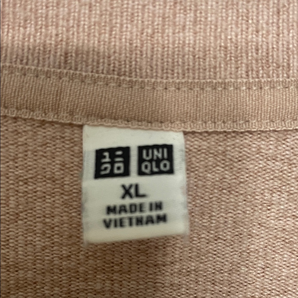 Uniqlo Pink Blush Crew Neck Sweater XL ๐ - Picture 5 of 10